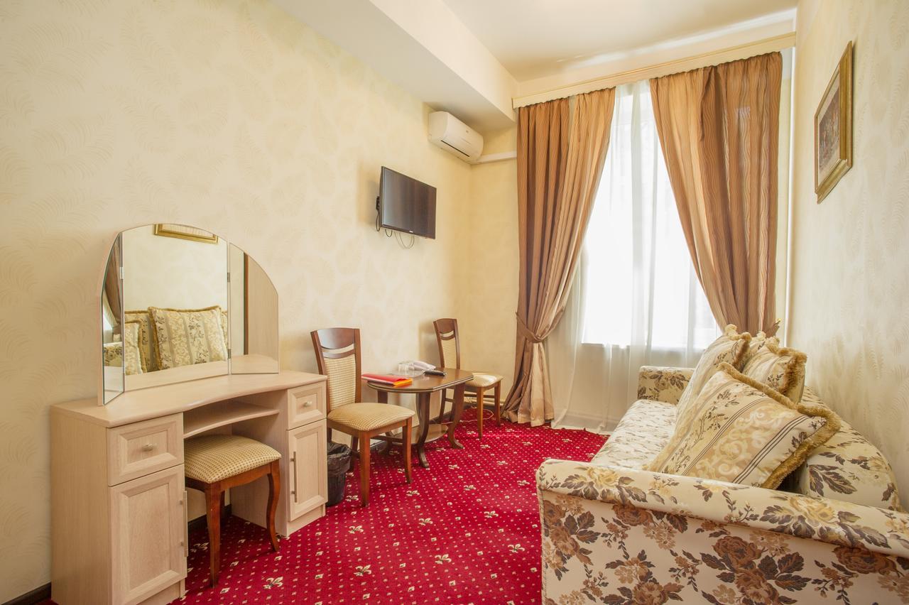 Pervomayskaya Hotel Moscou Extérieur photo